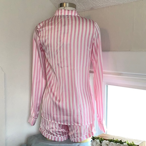 MISSGUIDED Pajama Set - Picture 2 of 16